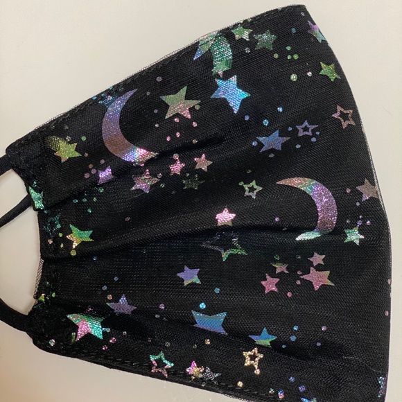 🔥3/$20🔥 Moon & Stars Pattern Mesh Face Mask - Picture 5 of 10